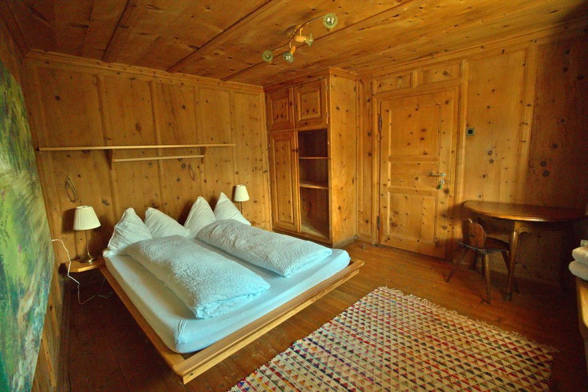 Chasa Sassalba Bed and Breakfast Lu Eksteriør billede